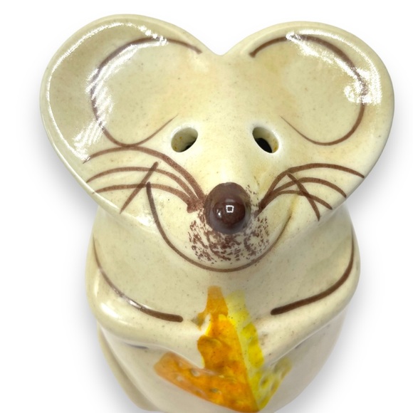N.S. Gustin Vintage 70's Ceramic Hand Painted Mouse Parmesan Cheese Shaker 5" - Picture 8 of 9
